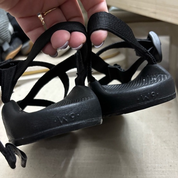 Chaco Sandals Black Womens Sz 9 - Picture 6 of 7